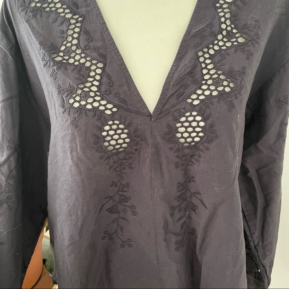 H&M LOGG Charcoal Black Bell Sleeve Eyelet Top - Picture 3 of 6